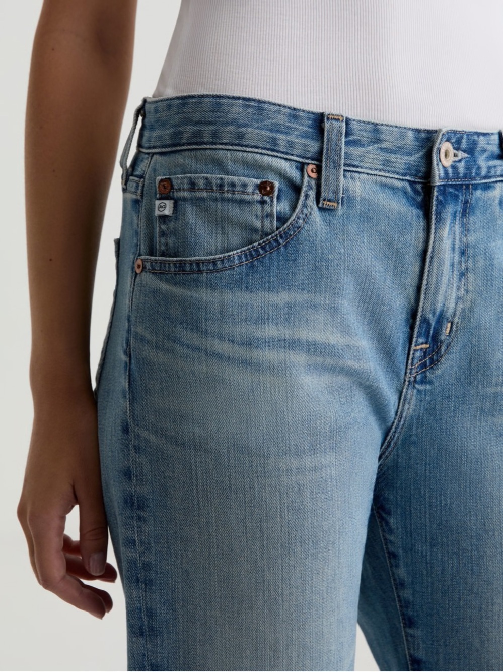 AG Adriano Goldschmied Ex-Boyfriend Slouchy Slim Jeans Women’s Size 31 - Picture 3 of 14